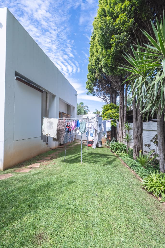 To Let 5 Bedroom Property for Rent in Wilkoppies North West